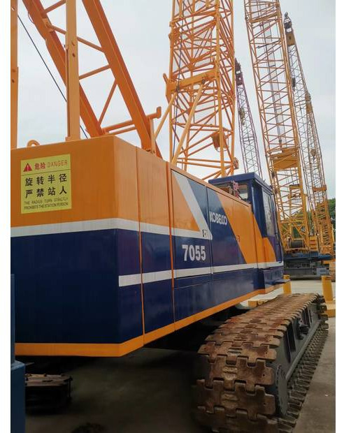 2015 KOBELCO 7055 - رافعة مجنزرة: صور 2 2015 KOBELCO 7055 - رافعة مجنزرة: صور 2