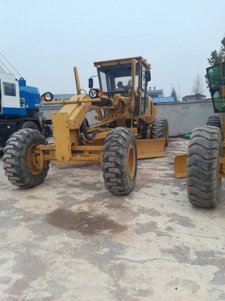 Caterpillar 140H - آلة تسوية الأرض: صور 1 Caterpillar 140H - آلة تسوية الأرض: صور 1