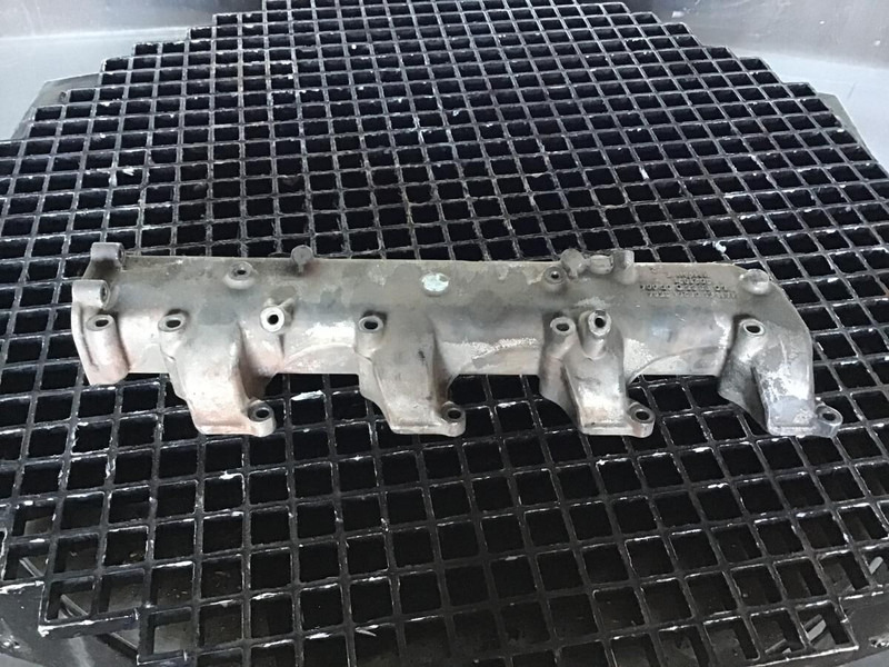 Liebherr Airintake pipe - أنبوب سحب الهواء: صور 2 Liebherr Airintake pipe - أنبوب سحب الهواء: صور 2