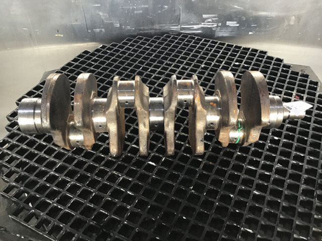 Liebherr Crankshaft D924 - العمود المرفقي: صور 4 Liebherr Crankshaft D924 - العمود المرفقي: صور 4