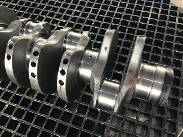 العمود المرفقي Liebherr Crankshaft D924: صور 13