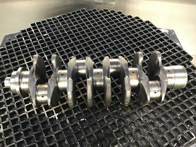 Liebherr Crankshaft D934S - العمود المرفقي: صور 2 Liebherr Crankshaft D934S - العمود المرفقي: صور 2