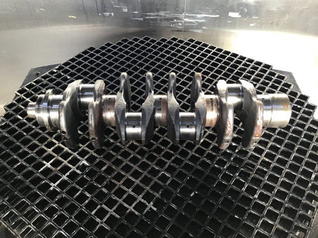 Liebherr Crankshaft D934S - العمود المرفقي: صور 4 Liebherr Crankshaft D934S - العمود المرفقي: صور 4