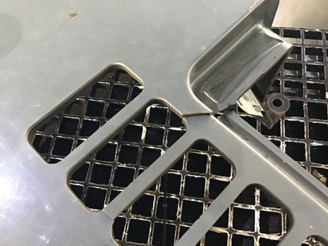 Liebherr Engine Hood Small - هود: صور 2 Liebherr Engine Hood Small - هود: صور 2