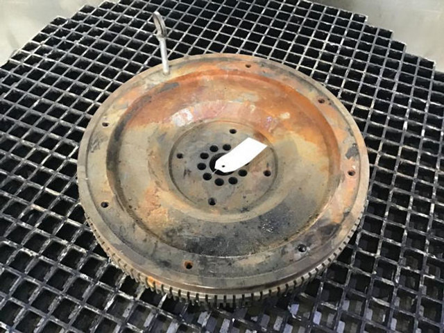 Liebherr Flywheel - دولاب الموازنة: صور 1 Liebherr Flywheel - دولاب الموازنة: صور 1