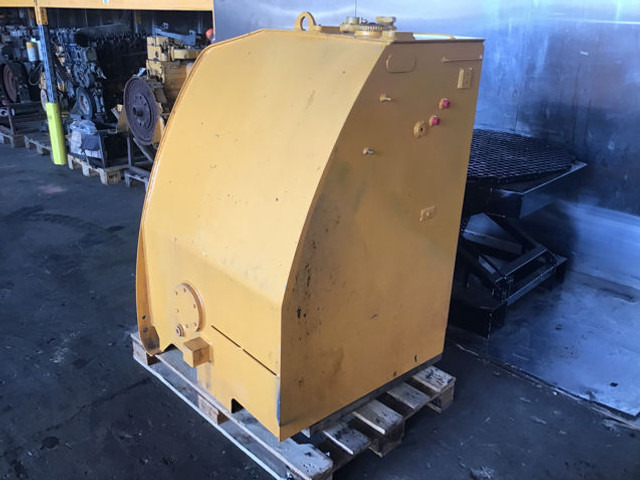 Liebherr Fuel Tank - خزان وقود: صور 1 Liebherr Fuel Tank - خزان وقود: صور 1