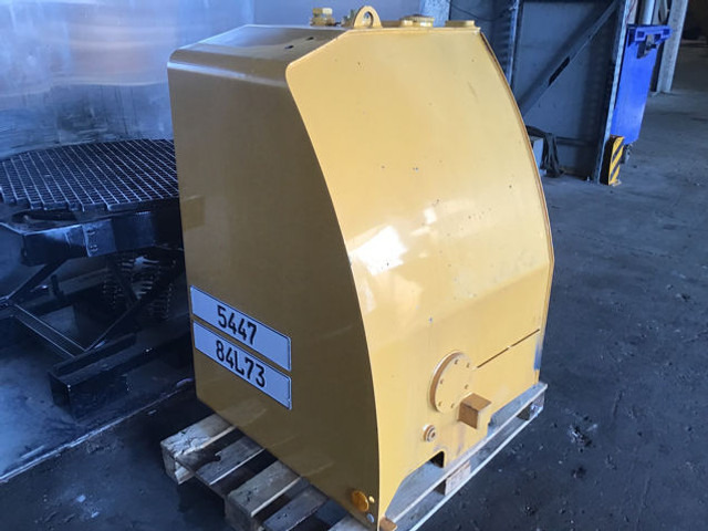 Liebherr Fuel Tank - خزان وقود: صور 2 Liebherr Fuel Tank - خزان وقود: صور 2