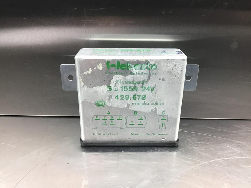 Liebherr L506 / L508 / L510 - كتلة التحكم: صور 1 Liebherr L506 / L508 / L510 - كتلة التحكم: صور 1