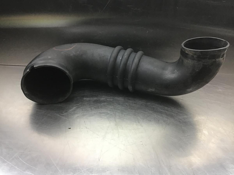 Liebherr L550 / L556 - أنبوب سحب الهواء: صور 2 Liebherr L550 / L556 - أنبوب سحب الهواء: صور 2