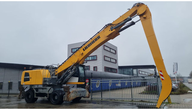Liebherr LH 40 M Industry Litronic - حفارة النقل والشحن: صور 2 Liebherr LH 40 M Industry Litronic - حفارة النقل والشحن: صور 2
