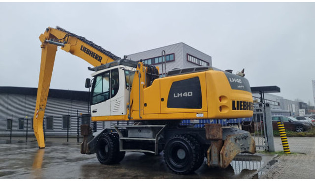 Liebherr LH 40 M Industry Litronic - حفارة النقل والشحن: صور 5 Liebherr LH 40 M Industry Litronic - حفارة النقل والشحن: صور 5