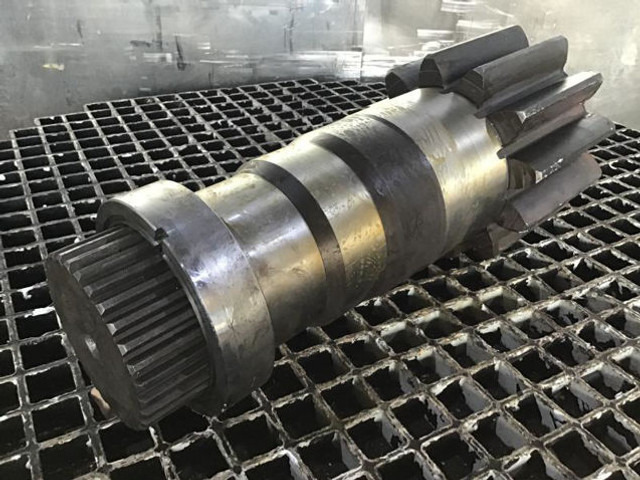 Liebherr Output Shaft - المحور و قطع الغيار: صور 4 Liebherr Output Shaft - المحور و قطع الغيار: صور 4