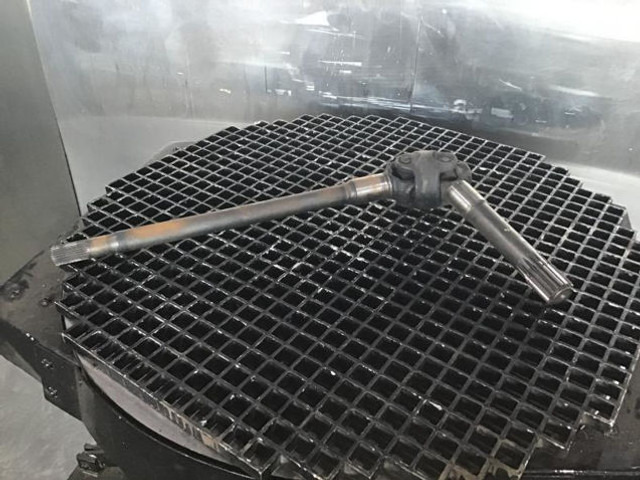 Liebherr Propellor Shaft - نصف رمح: صور 1 Liebherr Propellor Shaft - نصف رمح: صور 1