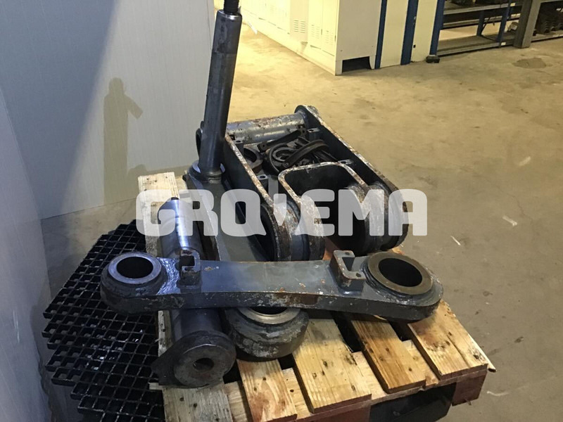 Liebherr R946 LC / R946 NLC / R950 LC-V / R954C / R956 / R974C / R956 LC - وصلة الربط للمعدات المعلقة: صور 4 Liebherr R946 LC / R946 NLC / R950 LC-V / R954C / R956 / R974C / R956 LC - وصلة الربط للمعدات المعلقة: صور 4