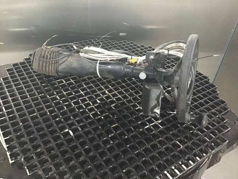 Liebherr Steering Column - عمود التوجيه: صور 1 Liebherr Steering Column - عمود التوجيه: صور 1