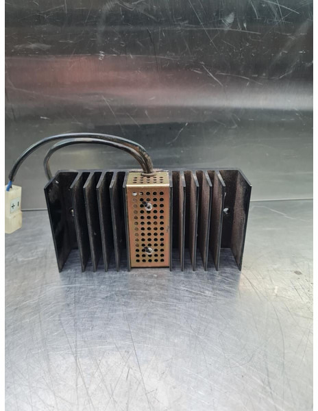 Wölfle R904C / R906 C / R906 WLC / R914C / R914HDSL - النظام الكهربائي: صور 2 Wölfle R904C / R906 C / R906 WLC / R914C / R914HDSL - النظام الكهربائي: صور 2