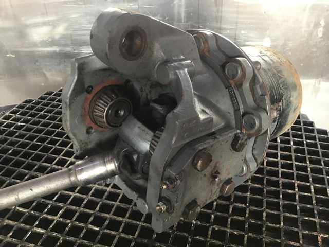 ZF Steering House Left - دودة دركسون: صور 1 ZF Steering House Left - دودة دركسون: صور 1