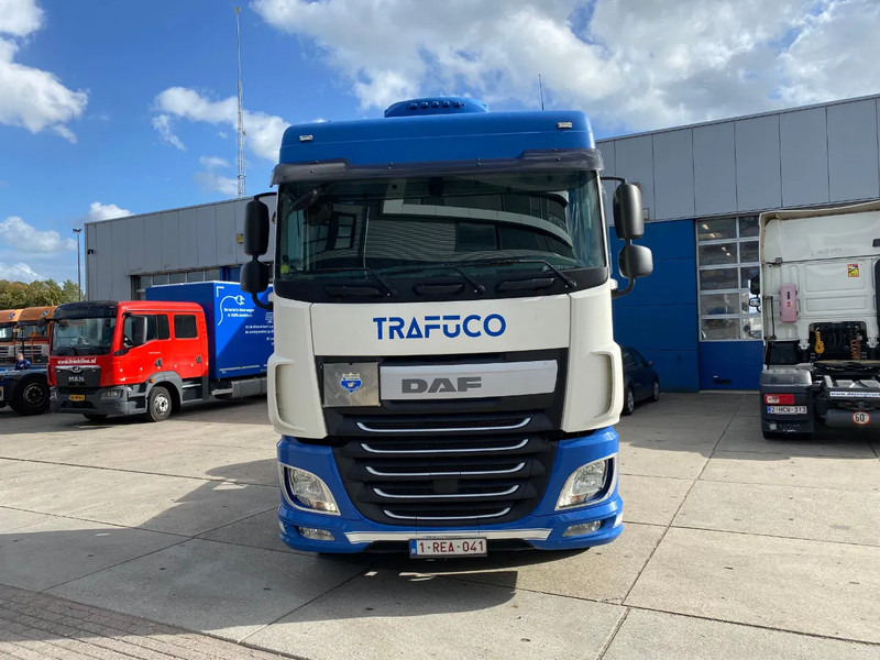 DAF XF 106.440 SC / ADR / Stand Airco / PTO - شاحنة جرار: صور 2 DAF XF 106.440 SC / ADR / Stand Airco / PTO - شاحنة جرار: صور 2
