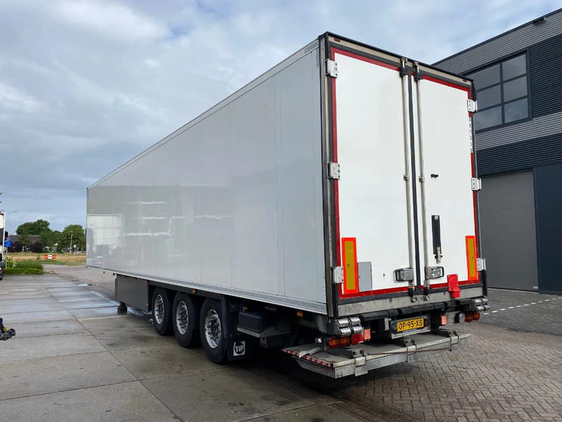 Schmitz Cargobull SCB*3SB Frigo/ Thermo King SLXi 300 / Laadklep / 3415 hours! - مبردة نصف مقطورة: صور 3 Schmitz Cargobull SCB*3SB Frigo/ Thermo King SLXi 300 / Laadklep / 3415 hours! - مبردة نصف مقطورة: صور 3