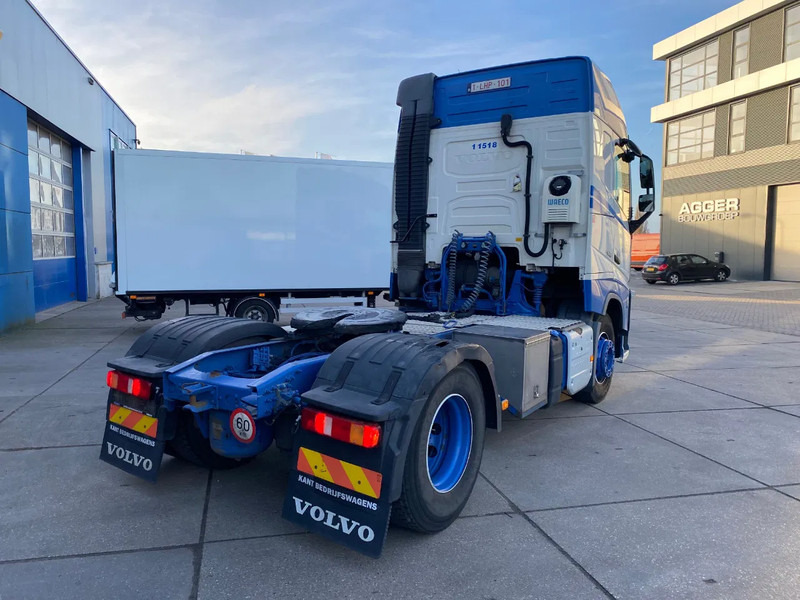 Volvo FH 13.420 Globetrotter / ADR + PTO / Stand Airco - شاحنة جرار: صور 5 Volvo FH 13.420 Globetrotter / ADR + PTO / Stand Airco - شاحنة جرار: صور 5