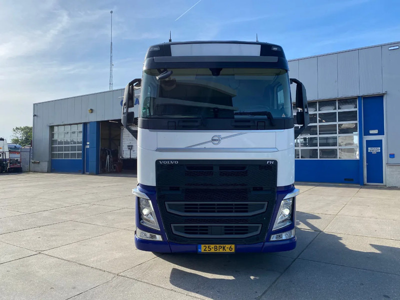 Volvo FH 13.460 Globetrotter / I-Save - شاحنة جرار: صور 2 Volvo FH 13.460 Globetrotter / I-Save - شاحنة جرار: صور 2