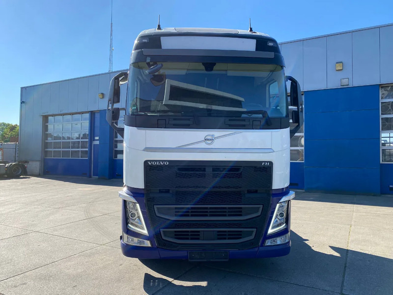 Volvo FH 13.500 Globetrotter XL / I-Park Cool / 2x Tank / Euro 6D - شاحنة جرار: صور 2 Volvo FH 13.500 Globetrotter XL / I-Park Cool / 2x Tank / Euro 6D - شاحنة جرار: صور 2