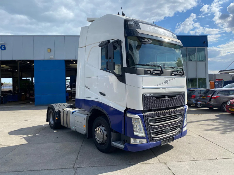 Volvo FH 13.500 Globetrotter XL / I-Park Cool / 2x Tank / Euro 6D - شاحنة جرار: صور 3 Volvo FH 13.500 Globetrotter XL / I-Park Cool / 2x Tank / Euro 6D - شاحنة جرار: صور 3