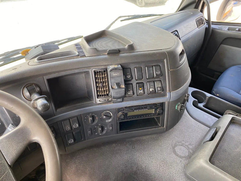 شاحنة جرار Volvo FM 440 6x4 / Hooklift and Tractor / Hub Reduction: صور 10