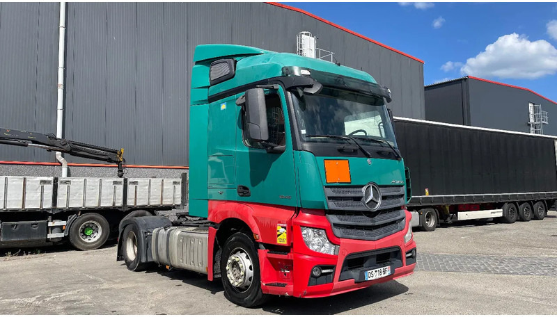 Mercedes-Benz Actros 1845 RETARDER - شاحنة جرار: صور 3 Mercedes-Benz Actros 1845 RETARDER - شاحنة جرار: صور 3