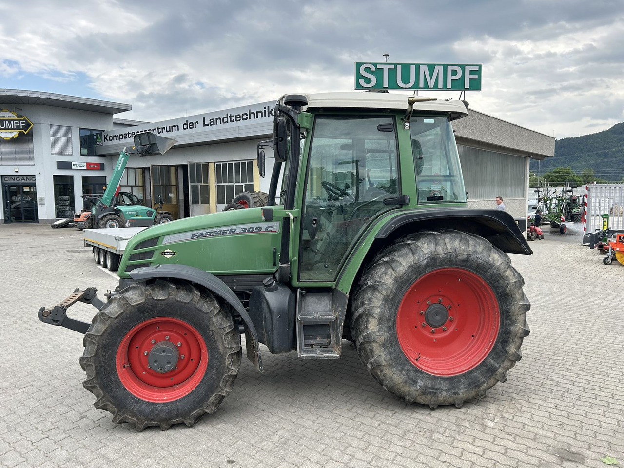 Fendt Farmer 309 CA - جرار: صور 5 Fendt Farmer 309 CA - جرار: صور 5