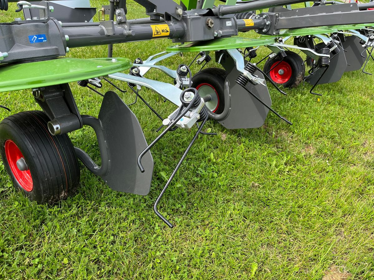 Fendt Lotus 770 - لمّامَة القش: صور 4 Fendt Lotus 770 - لمّامَة القش: صور 4