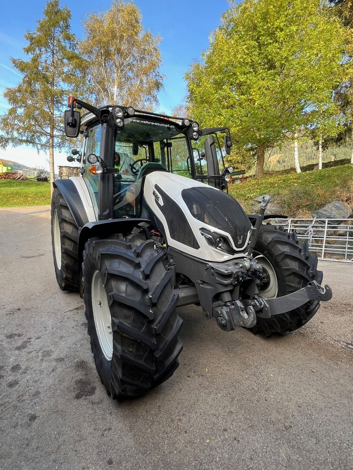 Valtra G135 VERSU - جرار: صور 1 Valtra G135 VERSU - جرار: صور 1