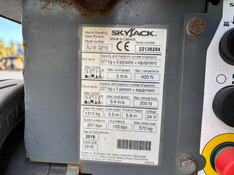 Skyjack SJ III 3219 - رافعات مقصية: صور 5 Skyjack SJ III 3219 - رافعات مقصية: صور 5