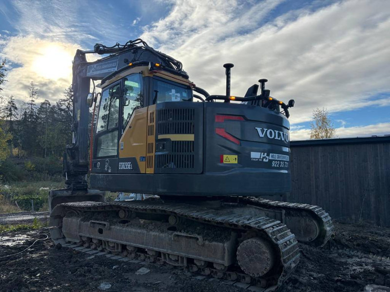 Volvo ECR 235 EL - حفارات زحافة: صور 4 Volvo ECR 235 EL - حفارات زحافة: صور 4