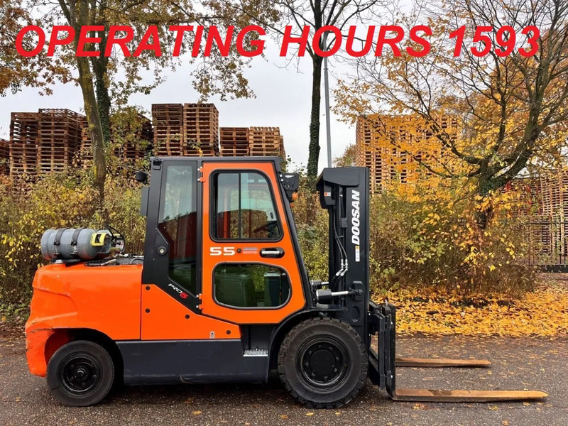 Doosan G55C-5 1593 HOURS - رافعة شوكية تعمل بالغاز: صور 1 Doosan G55C-5 1593 HOURS - رافعة شوكية تعمل بالغاز: صور 1