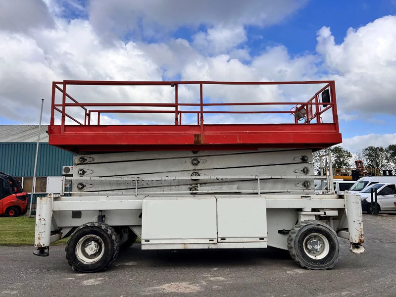 Holland lift COMBISTAR M-250DL27 4WD/P/N - رافعات مقصية: صور 4 Holland lift COMBISTAR M-250DL27 4WD/P/N - رافعات مقصية: صور 4
