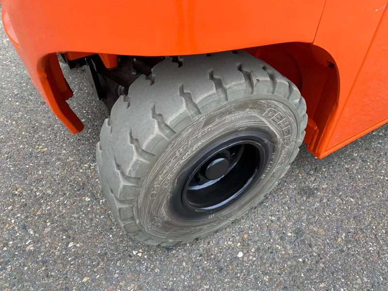 رافعة شوكية كهربائية Toyota 8FBMT40: صور 7 رافعة شوكية كهربائية Toyota 8FBMT40: صور 7