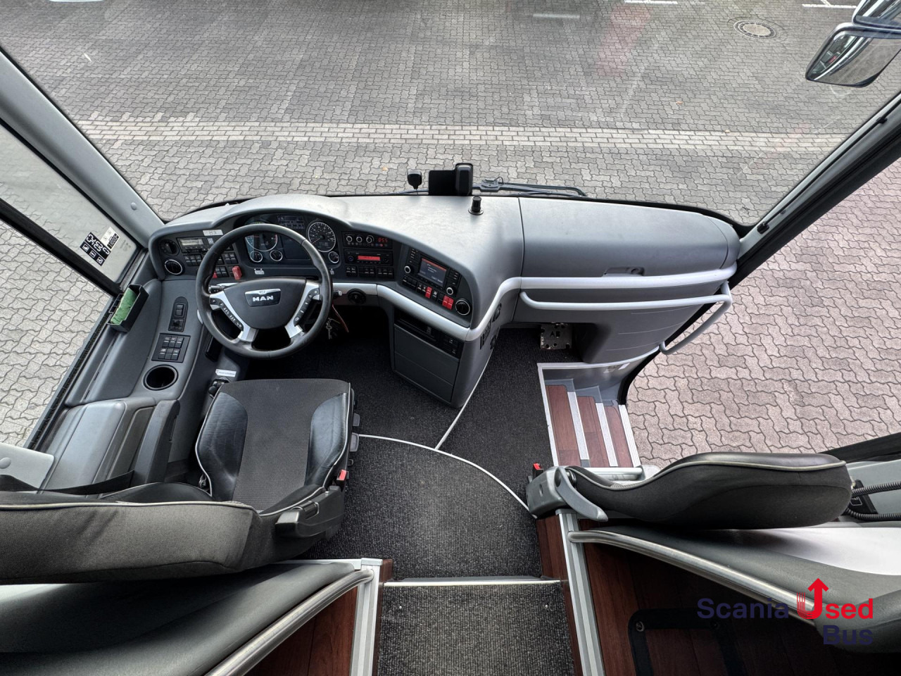 MAN Lion's Coach R08 13.8m 100 Years Edition - سياحية حافلة: صور 4 MAN Lion's Coach R08 13.8m 100 Years Edition - سياحية حافلة: صور 4