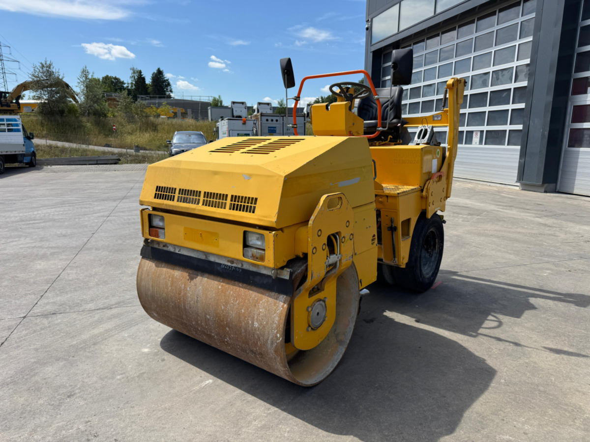 BOMAG BW135 - مدحلة الأسفلت: صور 1 BOMAG BW135 - مدحلة الأسفلت: صور 1
