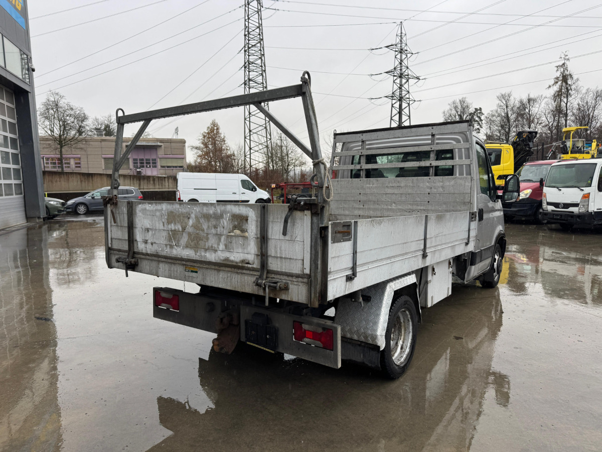 IVECO 35C13 4x2 Kipper - قلابات: صور 4 IVECO 35C13 4x2 Kipper - قلابات: صور 4