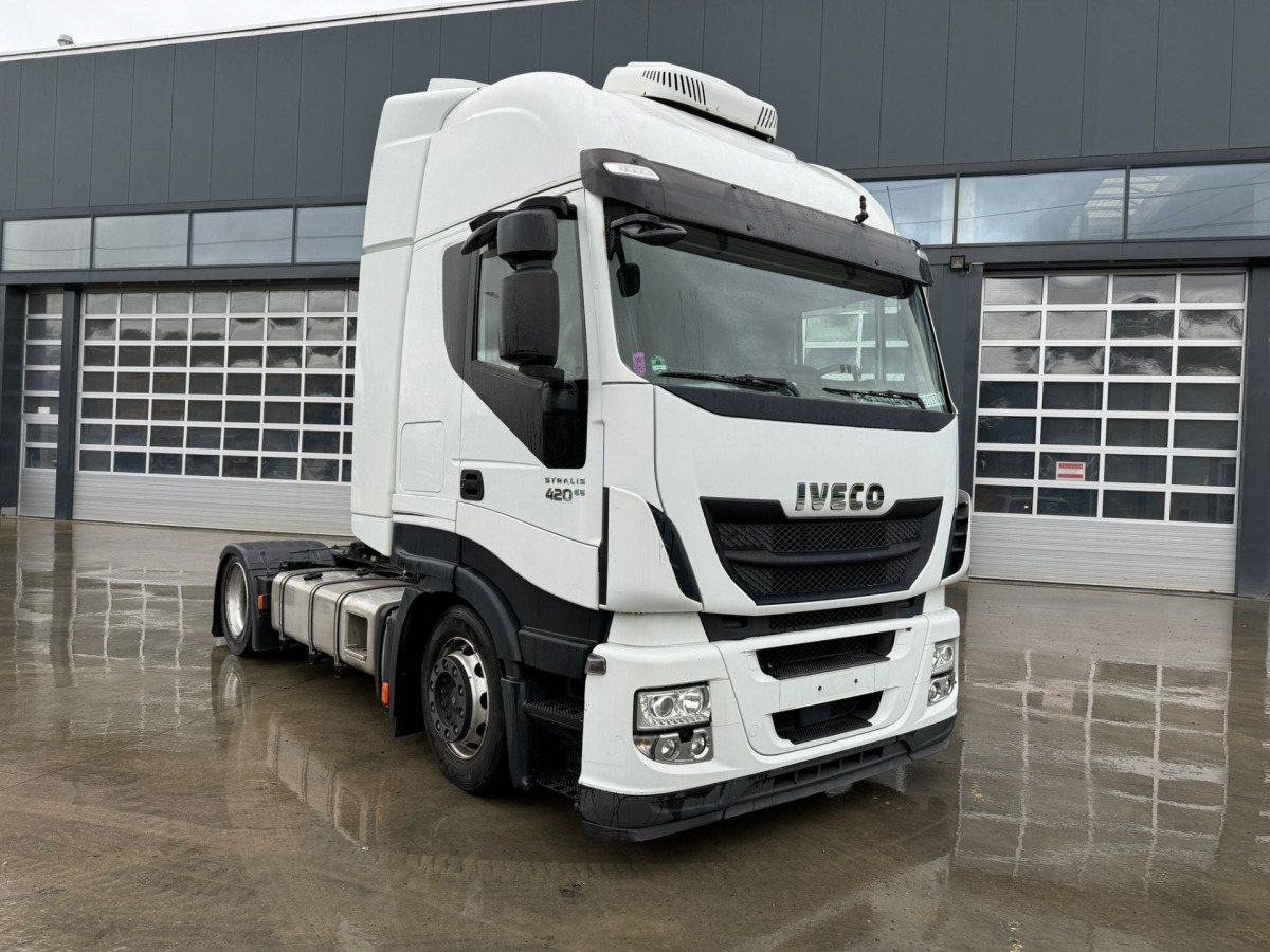 IVECO Stralis 420 Mega - شاحنة جرار: صور 1 IVECO Stralis 420 Mega - شاحنة جرار: صور 1