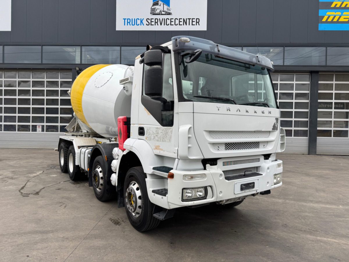 IVECO Trakker 450 8x4 (Liebherr 9m3 2018) - شاحنة خلاطة خرسانة: صور 3 IVECO Trakker 450 8x4 (Liebherr 9m3 2018) - شاحنة خلاطة خرسانة: صور 3