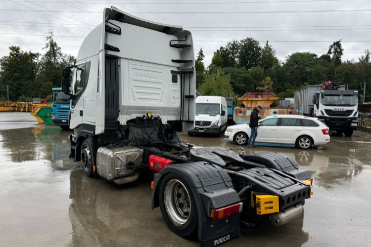 Iveco Stralis 420 Mega - شاحنة جرار: صور 5 Iveco Stralis 420 Mega - شاحنة جرار: صور 5