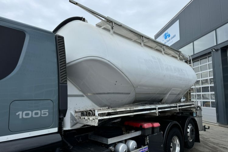 شاحنة Iveco Stralis 460 6x2 Cementsilo Kompressor: صور 9