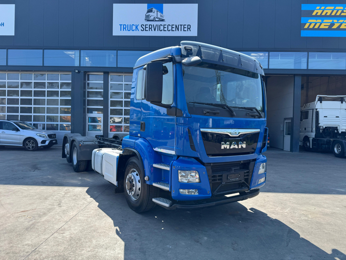 MAN TGS 26.440 6x2/4 Fahrgestell - الشاسيه شاحنة: صور 3 MAN TGS 26.440 6x2/4 Fahrgestell - الشاسيه شاحنة: صور 3