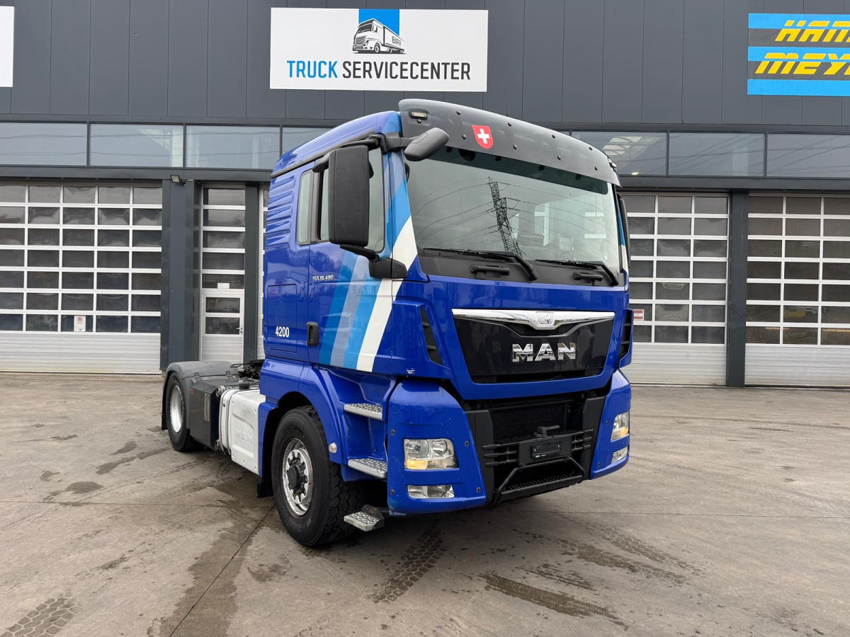 MAN TGX 18.480 4x4H Hydraulik&Kompressor - شاحنة جرار: صور 3 MAN TGX 18.480 4x4H Hydraulik&Kompressor - شاحنة جرار: صور 3