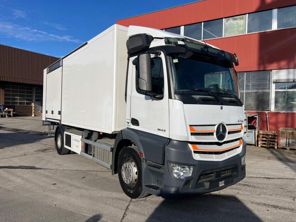 MERCEDES 4x Antos 1843 4x2 Kühler - مبردة شاحنة: صور 3 MERCEDES 4x Antos 1843 4x2 Kühler - مبردة شاحنة: صور 3
