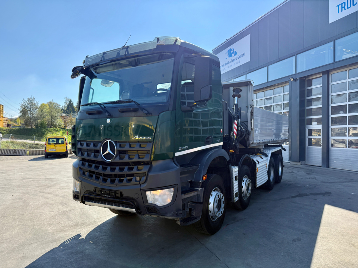 MERCEDES Arocs 3242 8x4 Hiab 166-4 - قلابات, شاحنة كرين: صور 2 MERCEDES Arocs 3242 8x4 Hiab 166-4 - قلابات, شاحنة كرين: صور 2