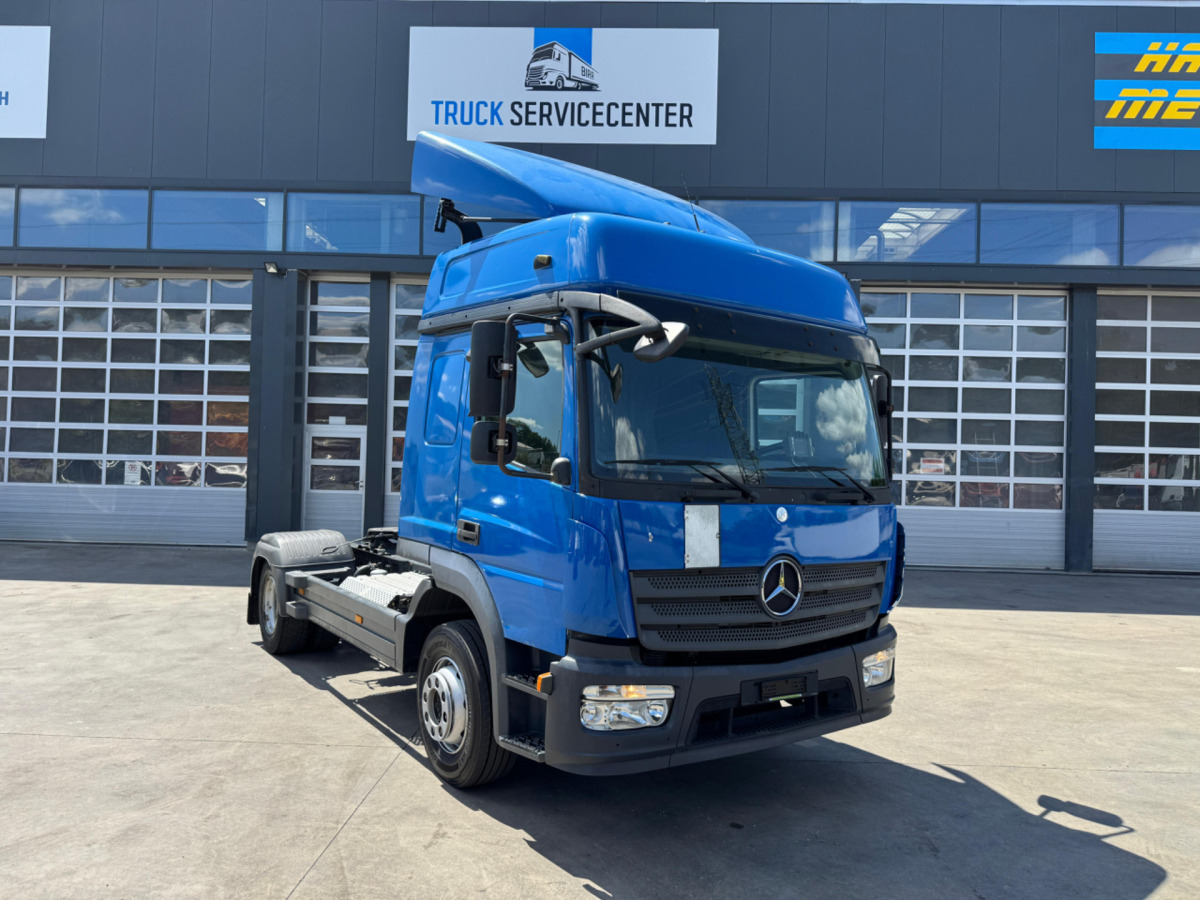 MERCEDES Atego 1330 4x2 - شاحنة جرار: صور 3 MERCEDES Atego 1330 4x2 - شاحنة جرار: صور 3