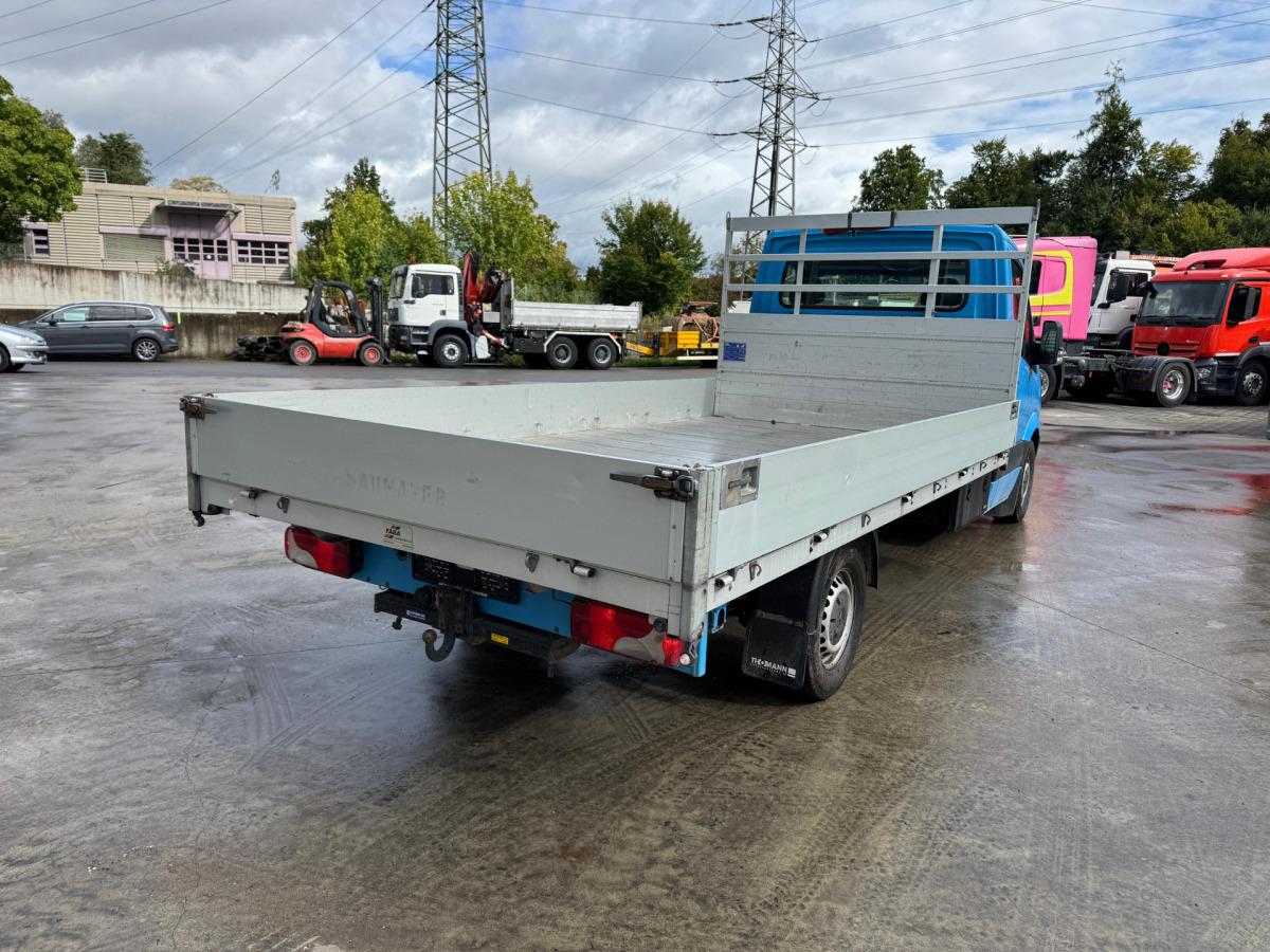 MERCEDES Sprinter 316 CDI - الشاحنات الصغيرة المسطحة: صور 4 MERCEDES Sprinter 316 CDI - الشاحنات الصغيرة المسطحة: صور 4